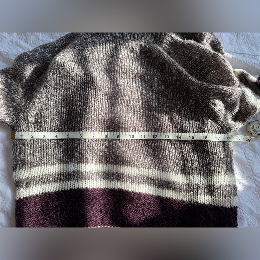 Suzy Shier Cardigan - Picture 7 of 10